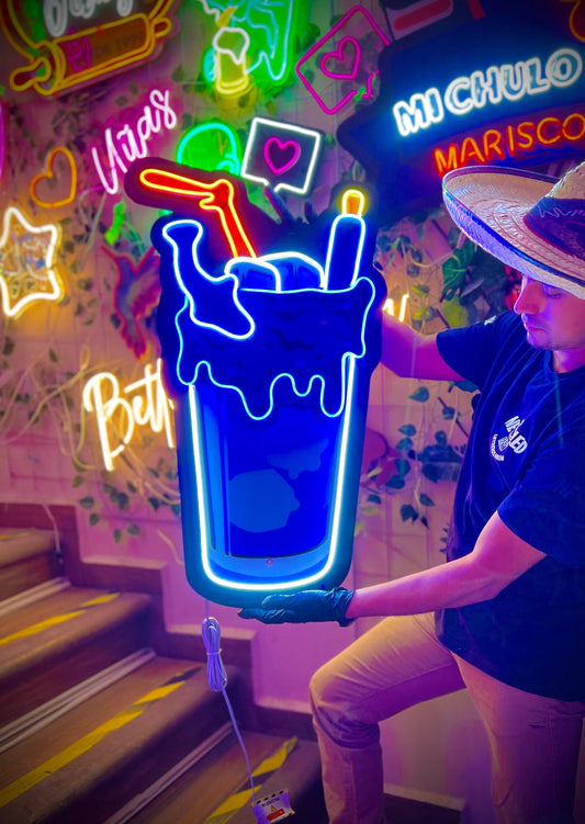 LETRERO NEÓN AZULITO